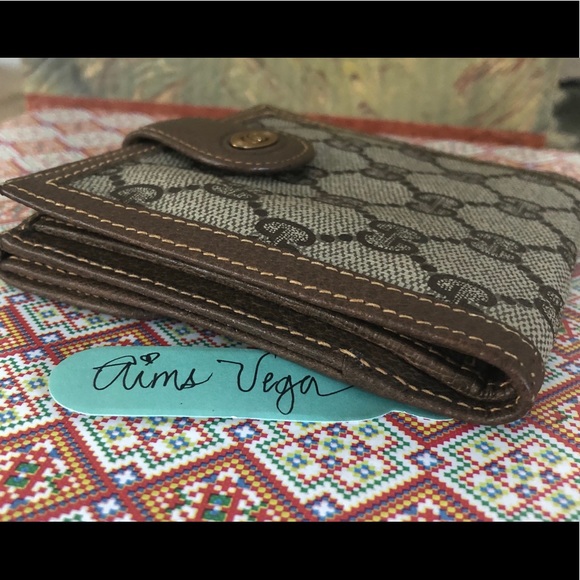 S❤️LD - Gucci Slim Hold-a-Ton Vintage Wallet - Picture 5 of 8